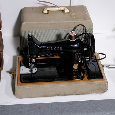 Vintage Singer Electric Sewing Machine in case