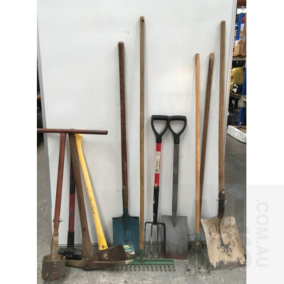 Assorted Garden Tools - Lot Of Eleven