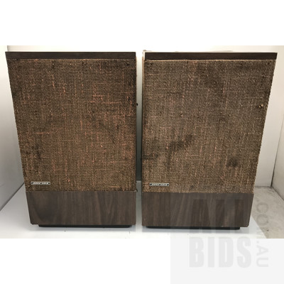 Pair Of Vintage Bose 501 II Loudspeakers