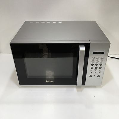 Breville 900W Microwave Oven (BMO120SILANZ)