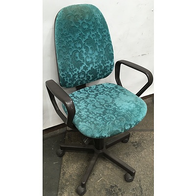 Global Office Forme Executive Gas Lift Office Chair And Gas Lift Fabric Office Chair - Lot Of Two