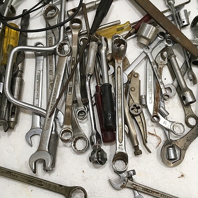 Assorted Sidchrome Spanners, Sockets And Other Tools