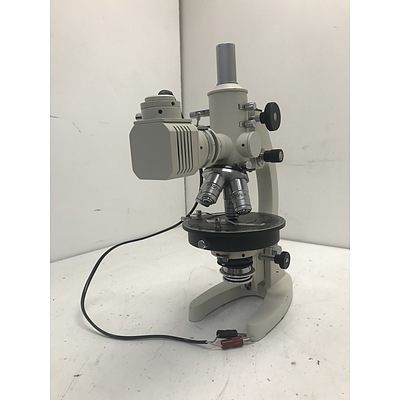 Polarizing Microscope With Rotating Betrand Lens