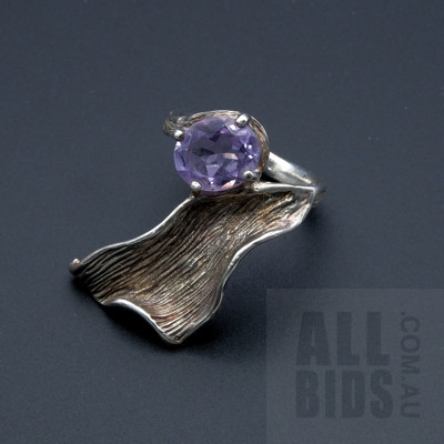 Sterling Silver Ring with Pale Mauve Amethyst,