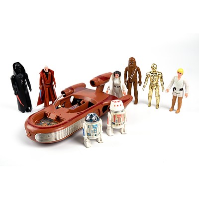 Various 1970s Star Wars Figurines including R2D2, R5D4, Luke Skywalker and Darth Vader