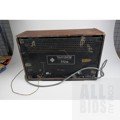 Vintage Telefunken Timber Case Mantle Radio