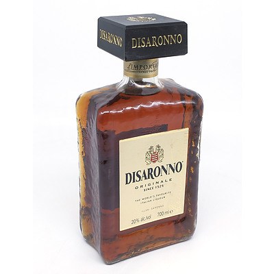 Disaronno Italian Liqueur - 700 ml