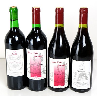 Sand Hills Vineyards - 2 x 1999 Cabernet Shiraz, 2 x 2000 Pinot Noir - Lot of Four Bottles (4)