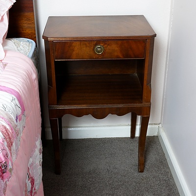 Pair of Vintage Mahogany Bedside Cabinets