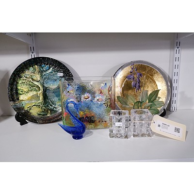 Robert Gordon 'Hosta' Glass Plate, Shaliqicaphia Studios 1997 Decorated Plate, Handpainted Glass Vase Two Candle Holders and Art Glass Swan