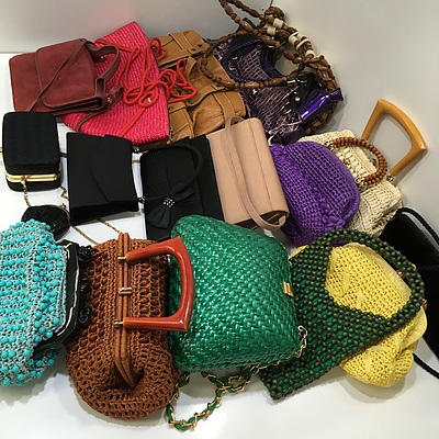 Assorted Womens Handbags - Lot Of 18