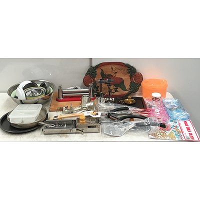Lot of Assorted Kitchen, BBQ and Homewares