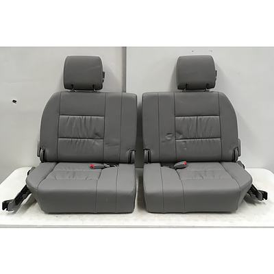 Landcruiser 100 Series 3rd Row Seating