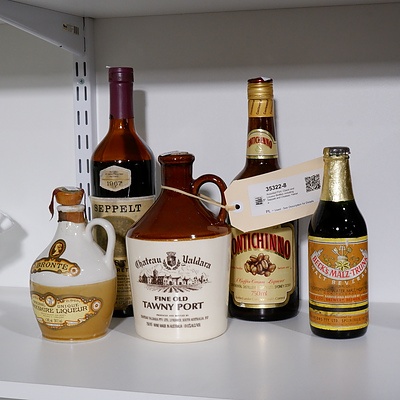 Assorted Port, Claret and Liqueur Bottles including Seppelt and Chateau Yaldara