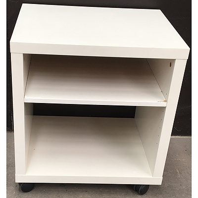 White Painted Timber Low Line Entertainment Unit And Two Bedside Tables - Lot Of Three