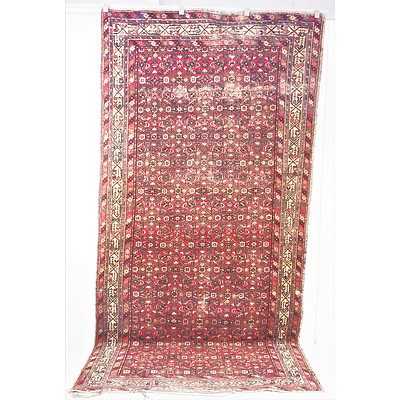 Antique Persian Hoissinabad Hand Knotted Wool Pile Rug