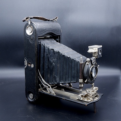 Vintage Kodak 34 Special Box Camera with Original Case