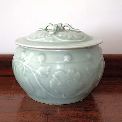 Chinese Celadon Glazed Lidded Jar