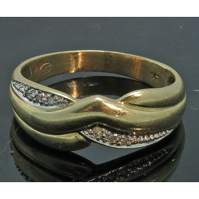 9ct Gold Ring-Set With 6 Diamonds