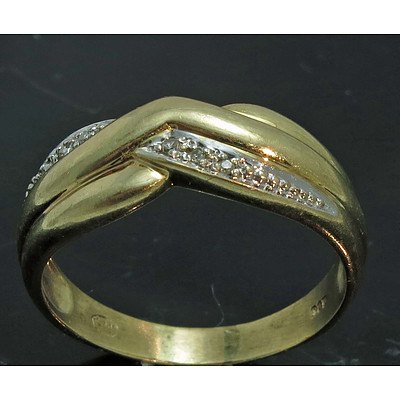 9ct Gold Ring-Set With 6 Diamonds