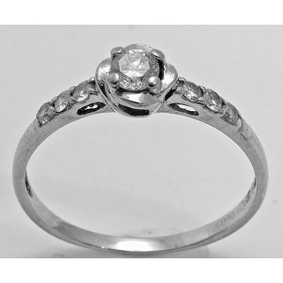 Vintage 14ct White Gold Diamond Ring