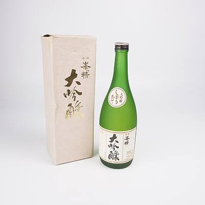 Japanese Saki - 1.12 litre in Presentation Box