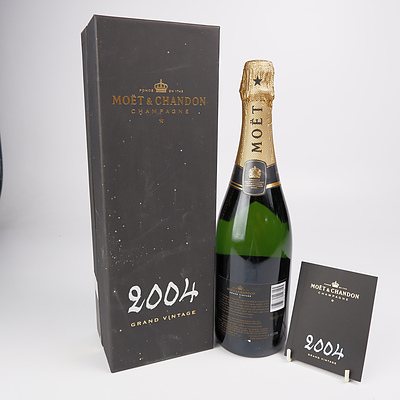 Moet & Chandon 2004 Grand Vintage Champagne - 750ml in Presentation Box