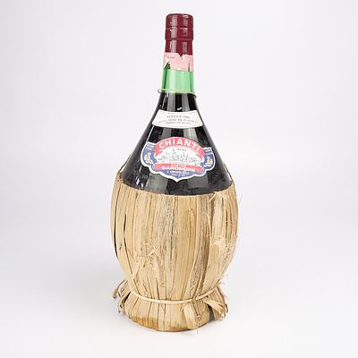 Vintage Italian Wine in Raffia Bound Bottle - 1988 Chianti