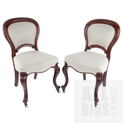 Eight Victorian Mahogany Fabric Upholstered Spoonback Dining Chairs, Circa 1880