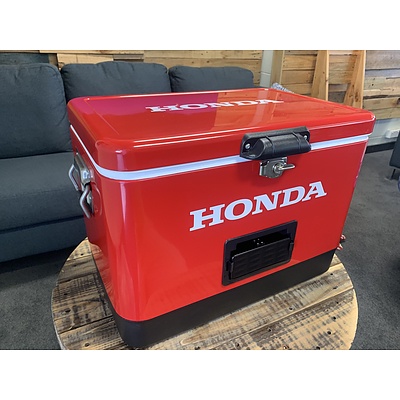 L56 - Honda branded Cooler with built in speaker