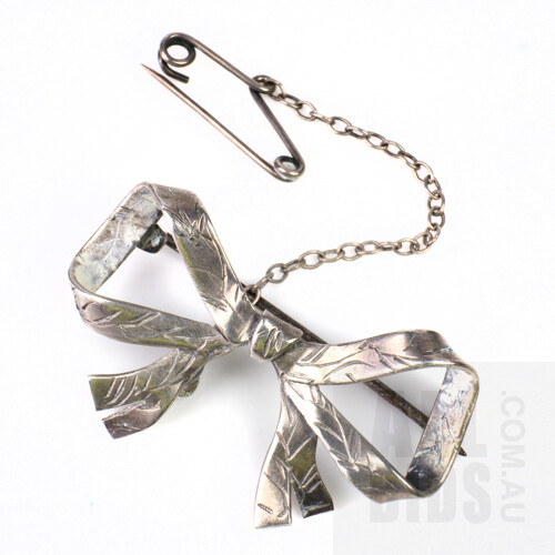 Sterling Silver Bow Brooch with Safety Chain