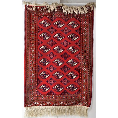 Classic Turkoman Hand Knotted Wool Rug