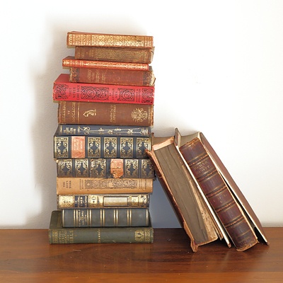 Quantity of Antique Literature Including the Complete Works of Robert Burns and More