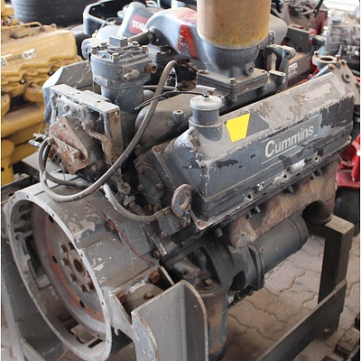 Cummins V-555-A Diesel V8 Truck Motor