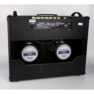 Vintage VOX VT100 Valvetronix Twin Speaker Guitar Amplifier