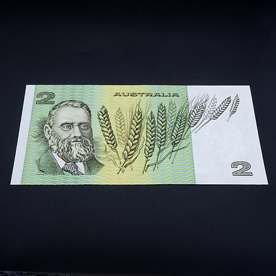 $2 1979 Johnston Stone Australian Two Dollar Banknote R88 KBP818136