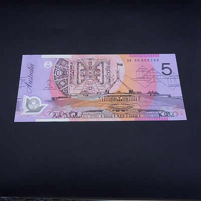 $5 2002 MacFarlane Henry Australian Five Dollar Polymer Banknote R220D DK06992750