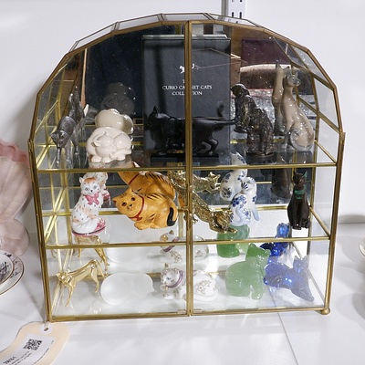 Franklin Mint Curio Cat Cabinet with 15 Cat Figures
