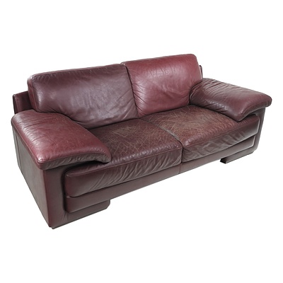 Italian Natuzzi Maroon Leather Two Seater Lounge of Large Proportions
