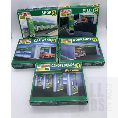 BP Model Service Station Collect And Build 1995 Edition