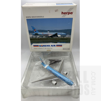 Herpa - Korean Air Boeing 777-200 World Cup Mit Registration - 1:200 Scale Model Plane