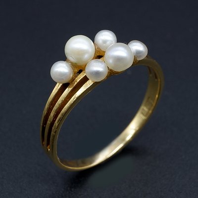 18ct Yellow Gold and Pearl Ring, 2.4g