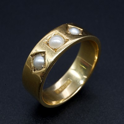 Antique 18ct Yellow Gold and Pearl Ring in Gypsy Setting, 6.4g 