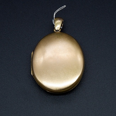 Victorian 15ct Yellow Gold Oval Locket, 9.5g
