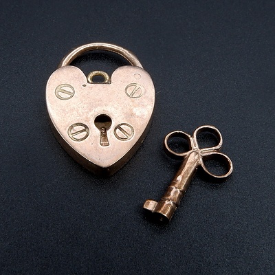 9ct Yellow Gold Heart Lock with Working Key, 3.5g