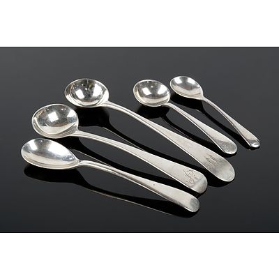 Collection of Sterling Silver Mustard and Salt Spoons, 30g