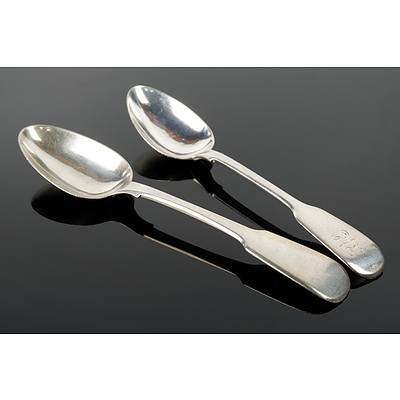 Two Georgian Sterling Silver Fiddle Pattern Dessert Spoons, London 1827 and 1828, 91g 