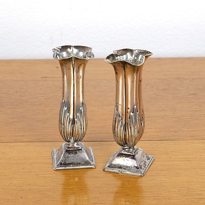 Pair of Sterling Silver Trumpet Vases, Birmingham, For Hardy Brothers Sydney, 20th Century, 66g