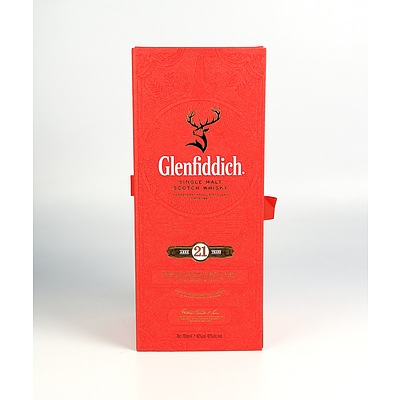 Glenfiddich Reserva Rum cask Finish Single Malt Scotch Whiskey - Aged 21 Years - 700ml in Presentation Box