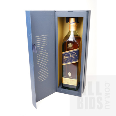 Johnnie Walker Blue Label Blended Scotch Whisky, Bottle No IC0 74435 - 700ml in Presentation Box